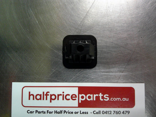 SAAB 9-3 Convertible Genuine Side Skirt Bush New Part