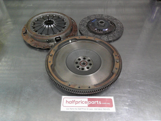 Isuzu NPR70 4.8Ltr Genuine Clutch Plate/Pressure Plate and Flywheel New Part