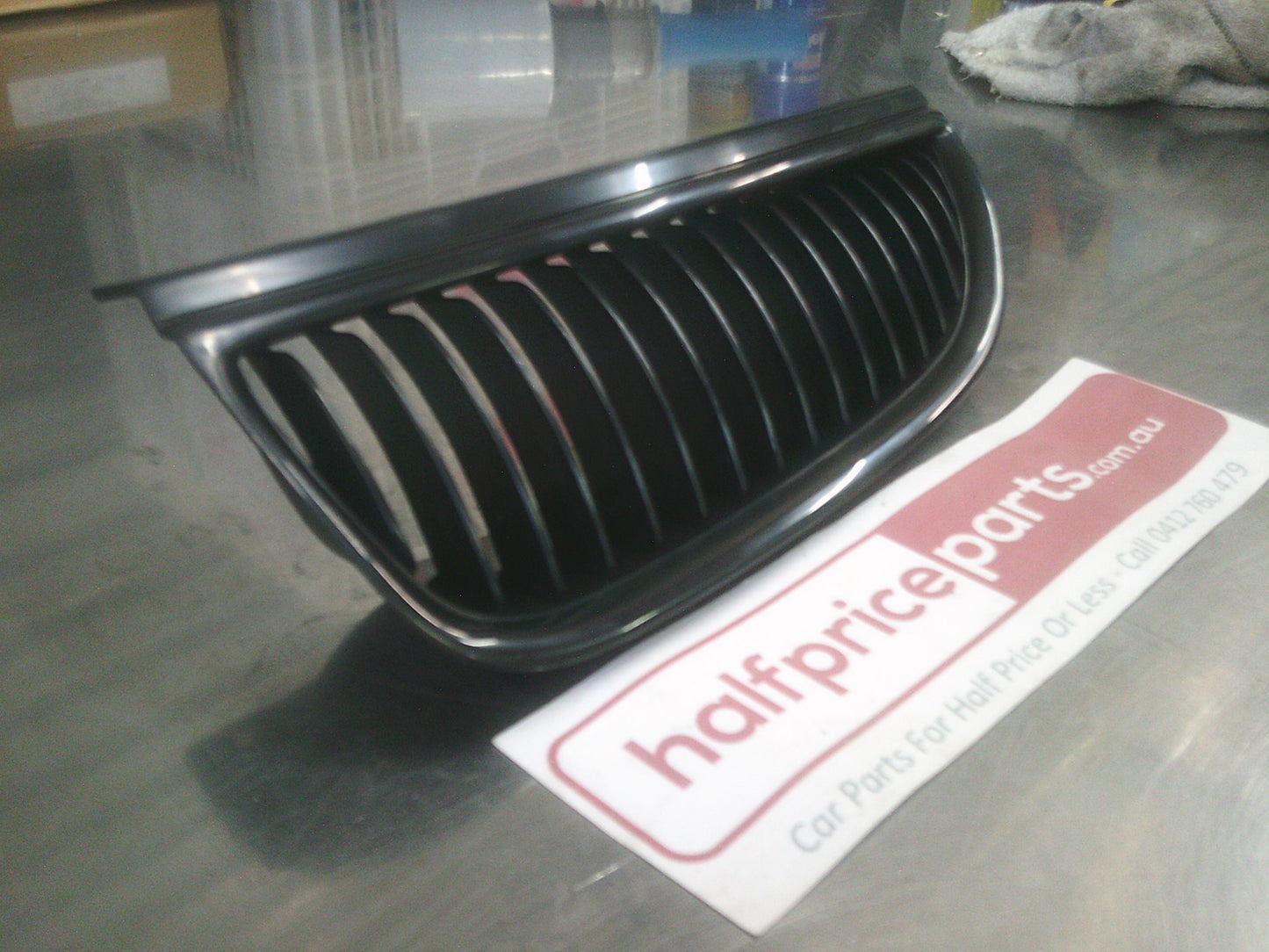 Holden VT/VX Commodore Genuine Front Grille Insert Left Hand New Part