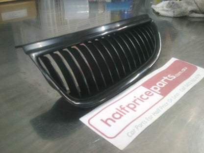 Holden VT/VX Commodore Genuine Front Grille Insert Left Hand New Part