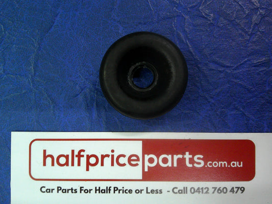 Holden Astra F Genuine Slave Cylinder Dust Boot New Part