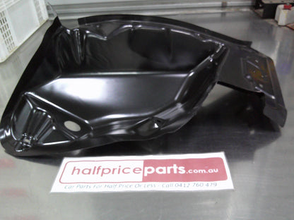 Holden CG5 Captiva Genuine Left Hand Rear Tail Light Panel New Part