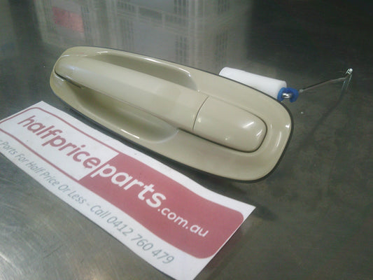 Daewoo Nibira/Lacetti Genuine Left Hand rear Door Handle (Unpainted) New Part