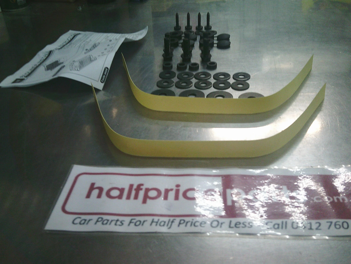 Holden RG Colorado Z71 Genuine Tailgate Liner Fitting Kit New Part