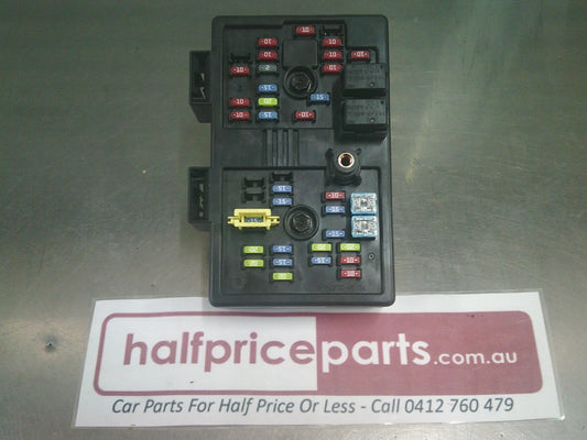 Holden CG Captiva Genuine Fuse Box Assembly (Wiring Block Junction) New Part