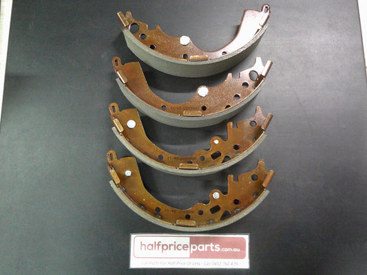 QFM Specialty Compound Rear Brake Shoe Set Suits Toyota Hiace/Commuter New Part