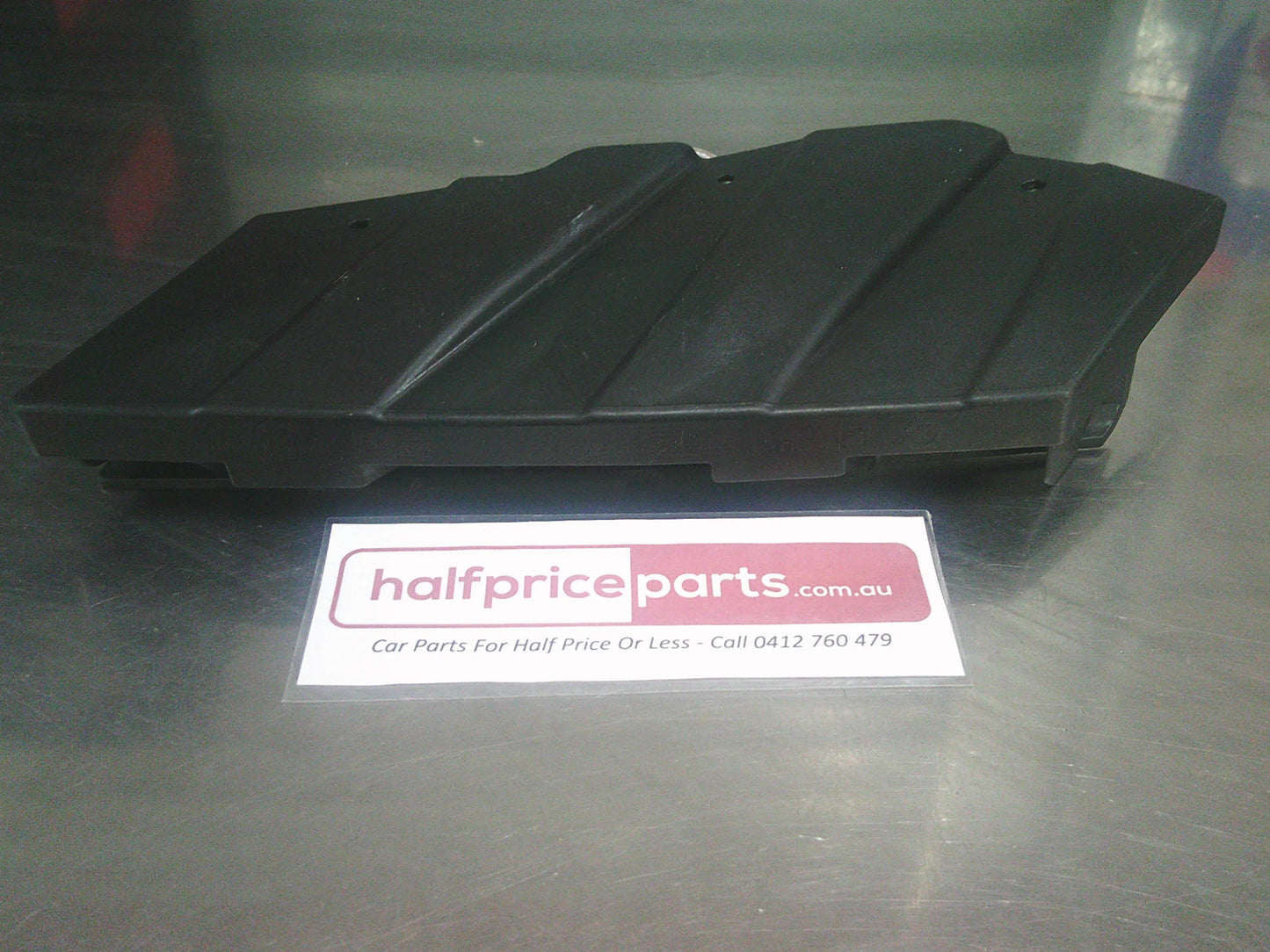 Holden Trax Genuine Right Hand Front Headlight Bracket New Part