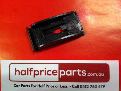 Holden VP Commodore Genuine Rear Quarter Panel Mounting Clamp New Pat