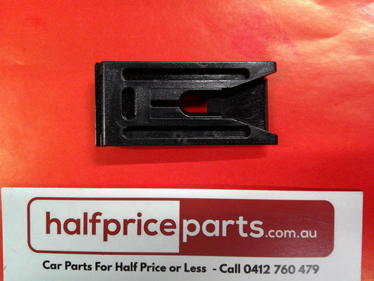 Holden VP Commodore Genuine Rear Quarter Panel Mounting Clamp New Pat