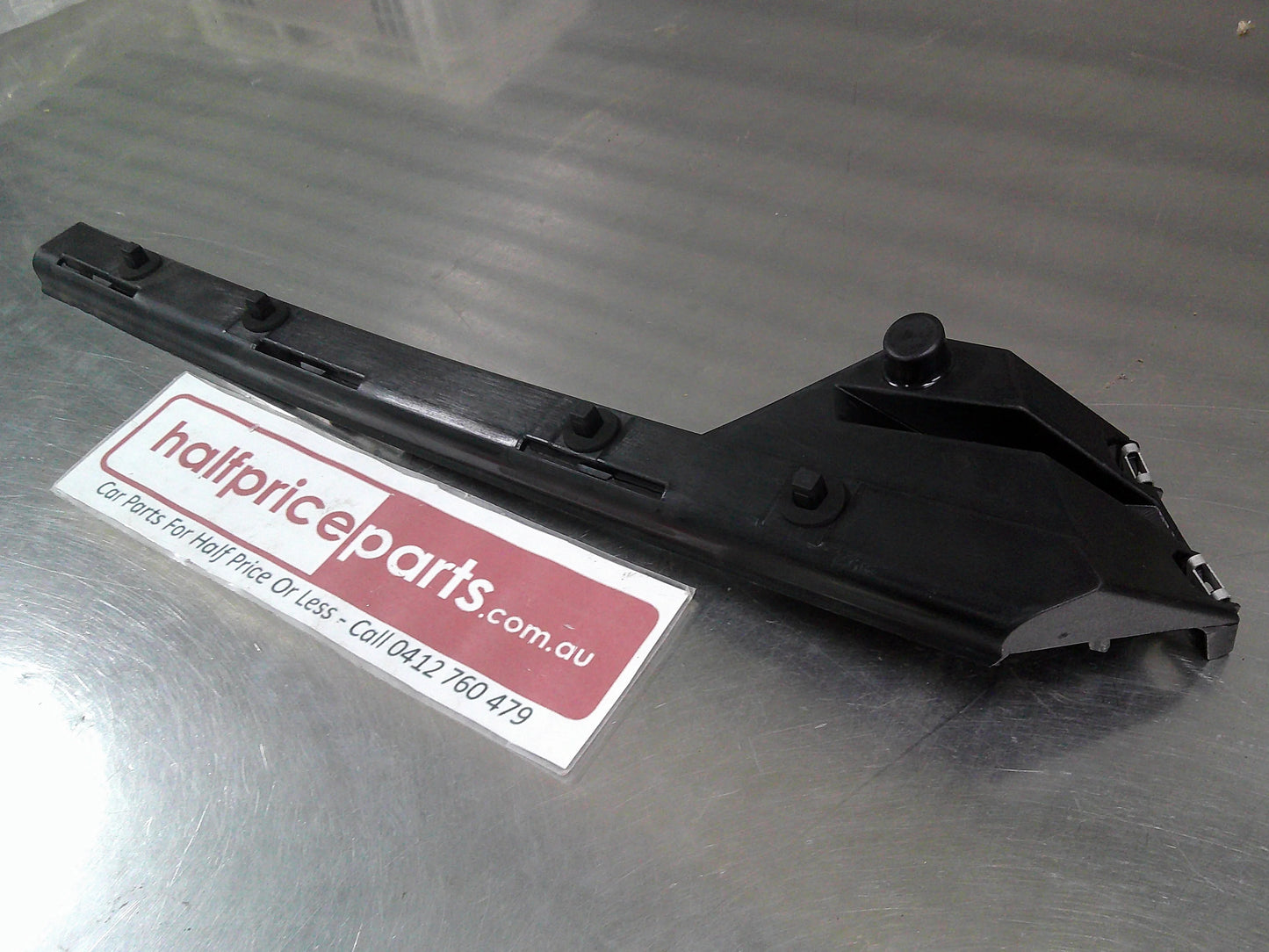 Holden VY/VZ Adventra Genuine Right Hand Rear Bumper Bracket New Part