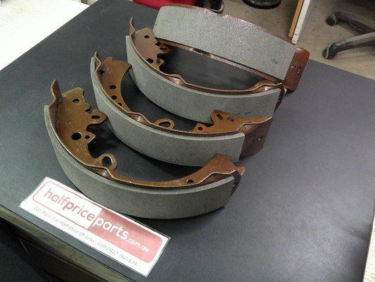 QFM Specialty Compounds Brake Shoes Suits Toyota Hilux New Part