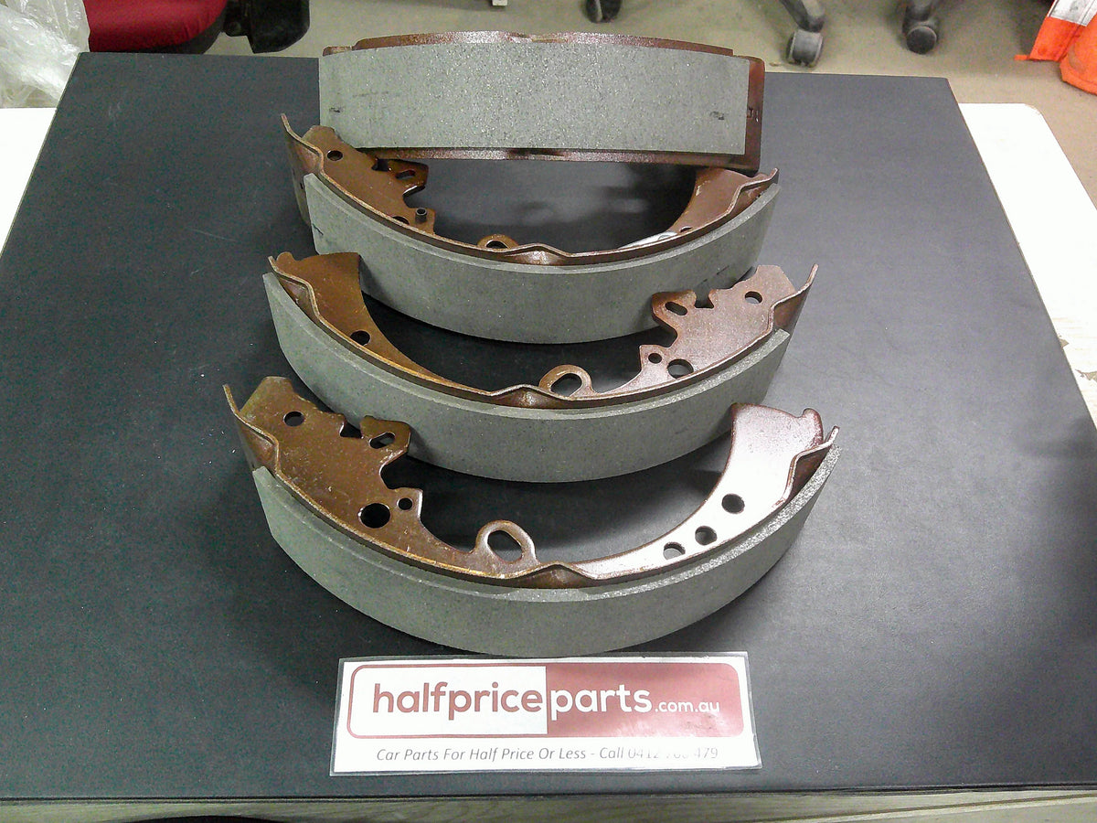 QFM Specialty Compounds Brake Shoes Suits Toyota Hilux New Part