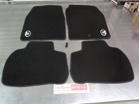 GWM Steed 6 Dual Cab Genuine Black Carpet Floor Mat Set Of 4 Mats Black New Part