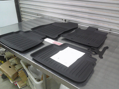 Subaru Forester Genuine All Weather Rubber Mat Set Of 4 Front And Rear New Part