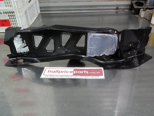 Holden ZB Commodore Sports Back Genuine Right Hand Rear Side Quarter Panel Inner Guard Extension New Part