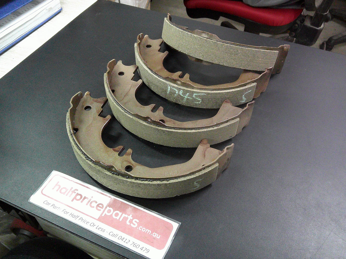 Hand Brake Shoe Set Suits Toyota Landcruiser New Part
