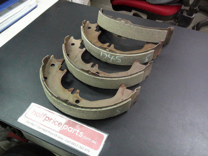 Hand Brake Shoe Set Suits Toyota Landcruiser New Part