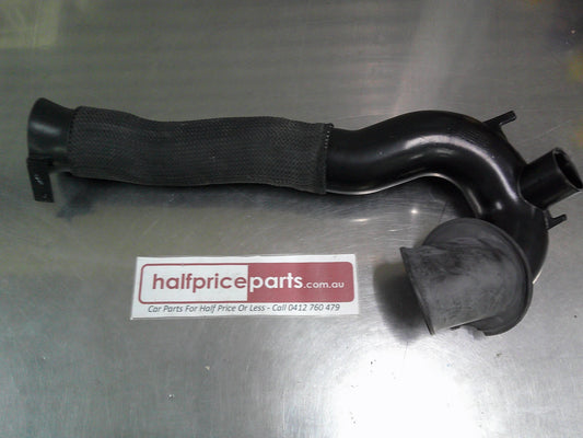 Holden CG5 Captiva 2.0 LTR Diesel Genuine Air Cleaner Tube Resonator Pipe New Part