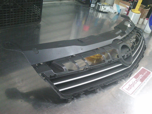 Holden Astra-H Genuine Front Grille Assembly New Part
