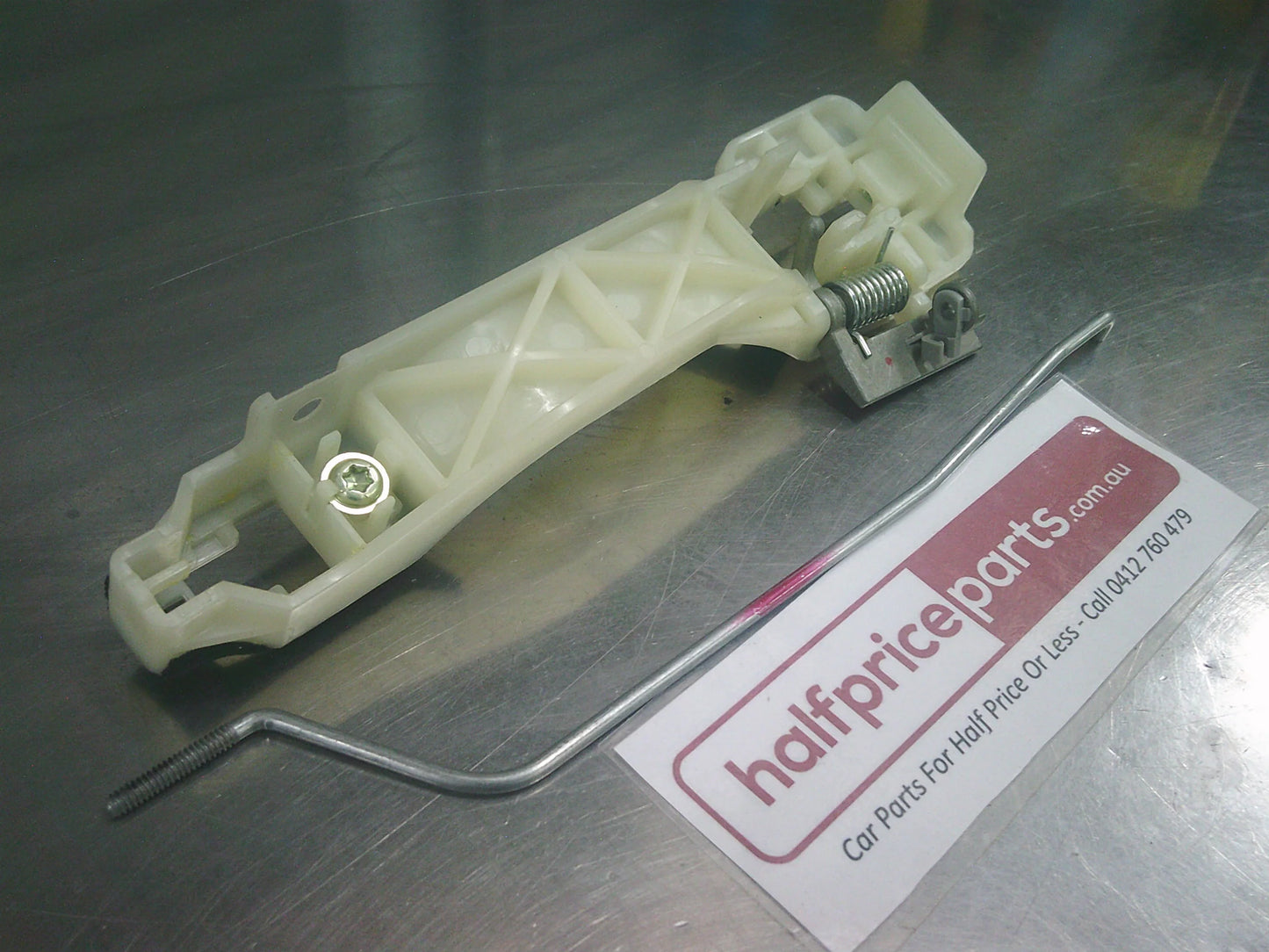 Holden CG7 Captiva Genuine Left Hand Front Door Inner Hardware Brace (Passenger) New Part.