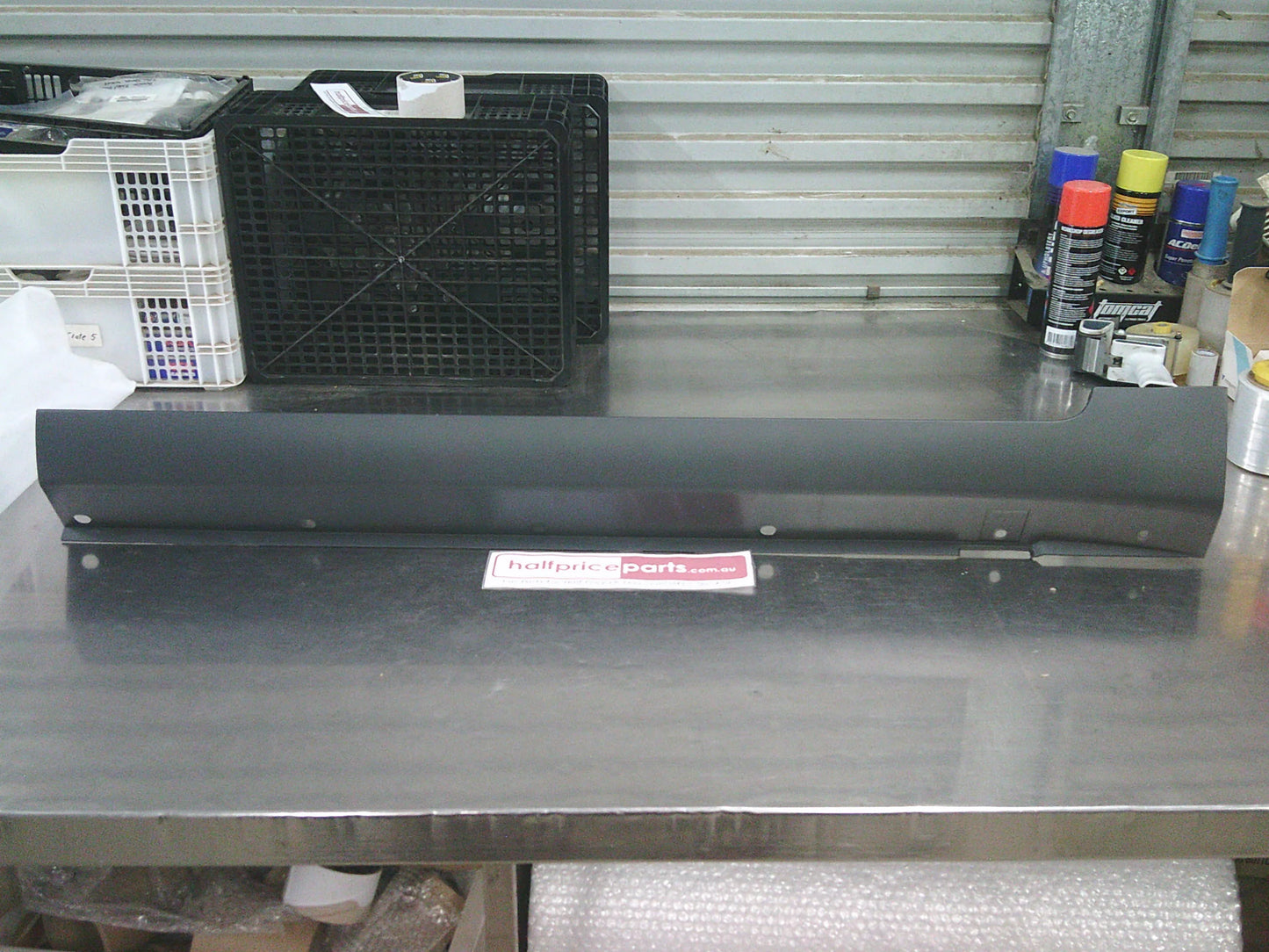 Holden CG Captiva Genuine Right Hand Front Side Sill Moulding New Part