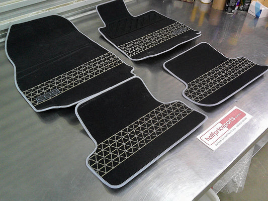 Renault Clio Black With Grey Trim Carpet Mats Set Of 4 NOS New Part