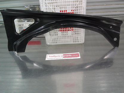Holden VT/VX/VY/VZ Commodore Genuine Left Hand Front Inner Wheelhouse Brace New Part