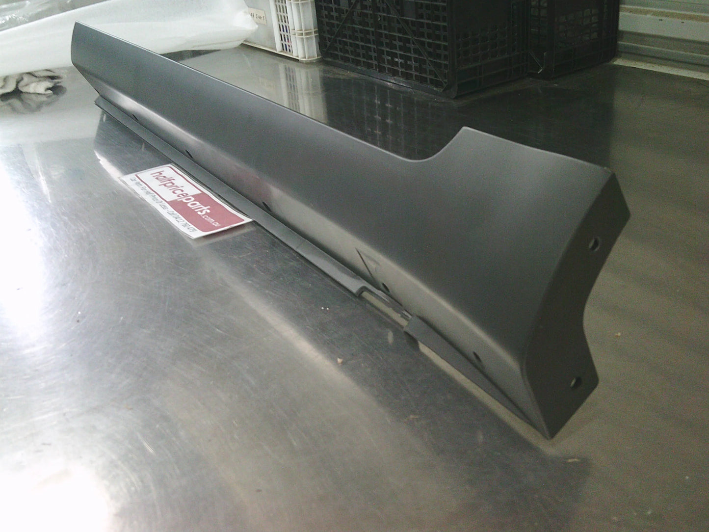 Holden CG Captiva Genuine Right Hand Front Side Sill Moulding New Part