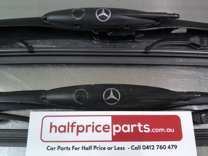 Mercedes-Benz V-Class/Vito W638 Genuine Wiper Blade Set Of 2 Only (22 Inch/26 Inch) New Part