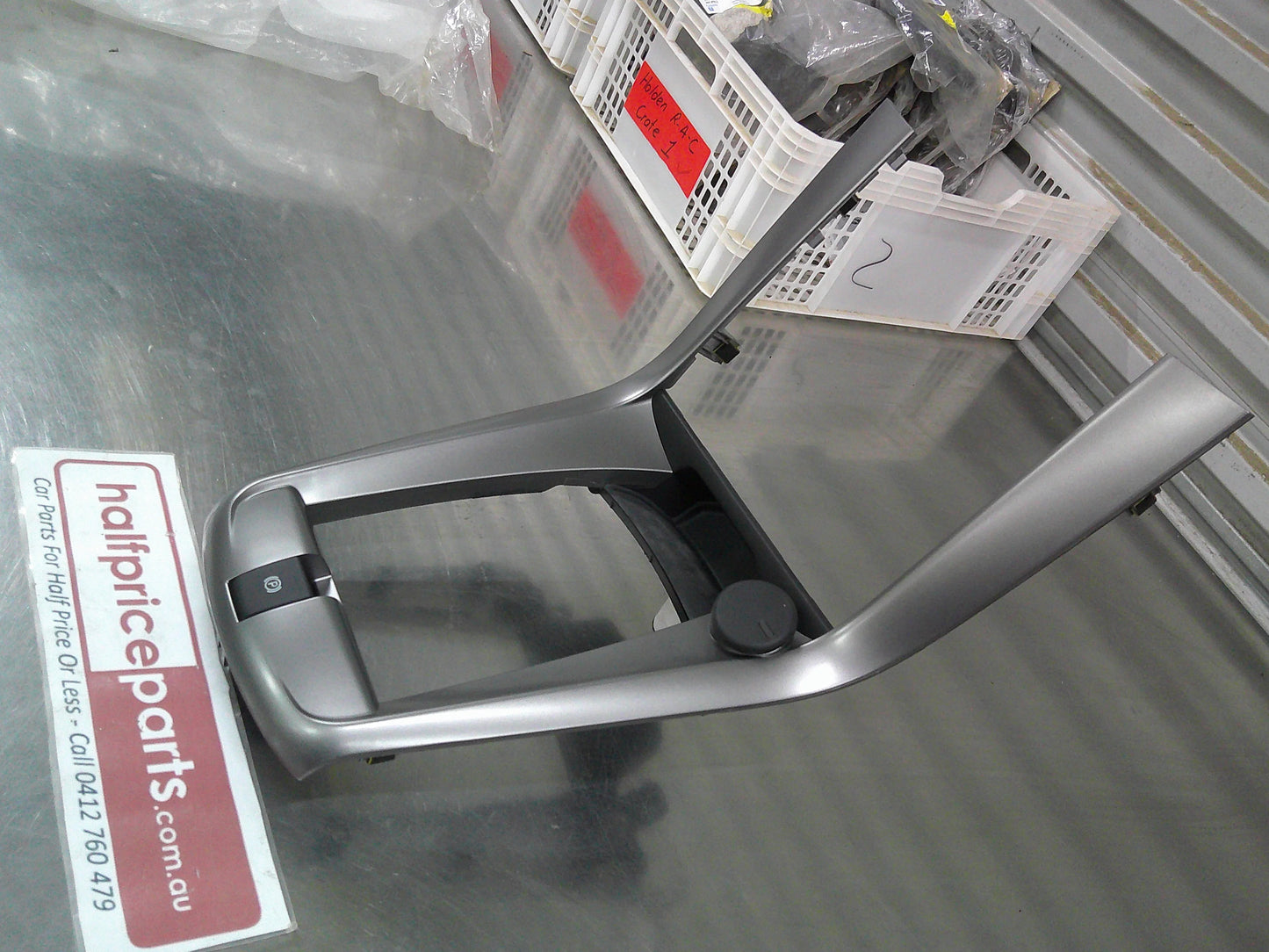 Holden CG7 Captiva Genuine Center Consol Gearstick Surround Trim New Part