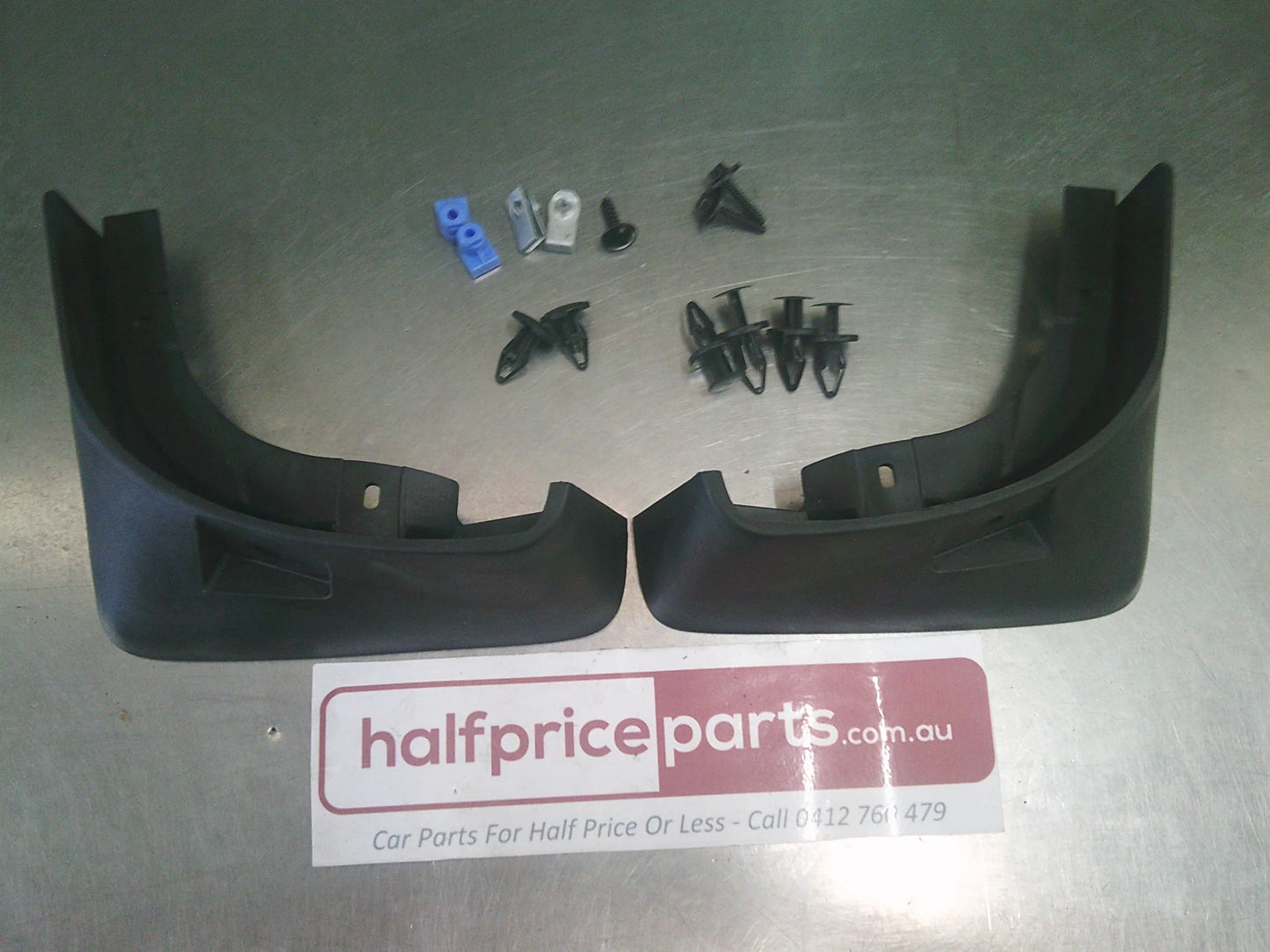 Holden JG/JH Cruze Genuine Rear Mud Flap Set With Fitting Kit New Part