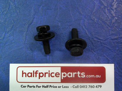 Holden CG Captiva Genuine Headlight Mounting Bolt New Part