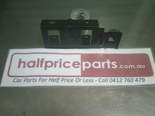 Holden CG Captiva Genuine Engine Wiring Harness Bracket New Part