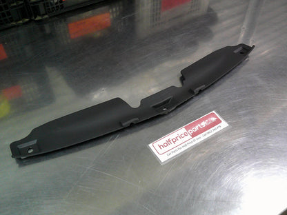 Holden CG Captiva Genuine Radiator Air Guide New Part