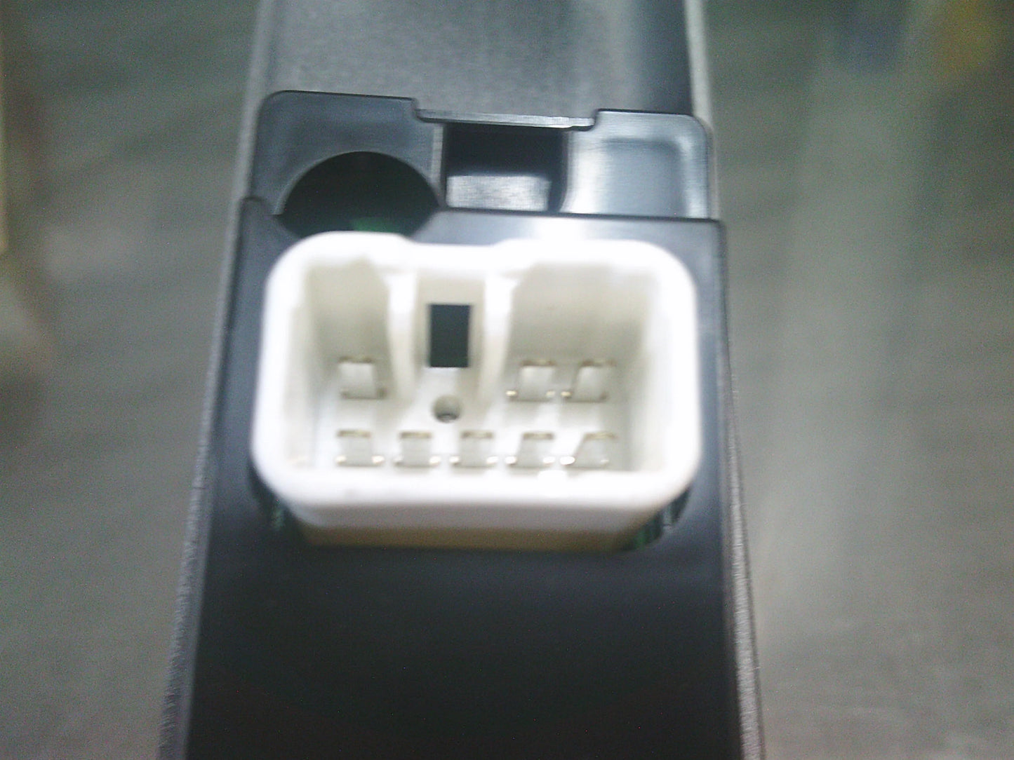 Holden RA Rodeo Dual Cab Genuine Right Hand Rear Power Window Switch With Trim  New Part