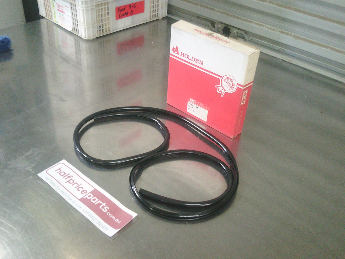 Holden Camira JB/JD/JE Genuine Windscreen Moulding New Part