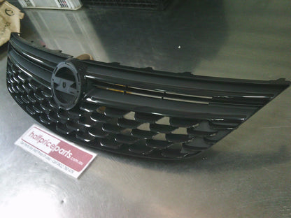 Holden Astra K B16 1.4Ltr Turbo Genuine Front Grille Assembly New Part