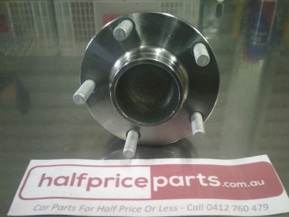 BWS Front Hub And Bearing Assembly With Out ABS Suits Holden VT Sedan Commodore New Part