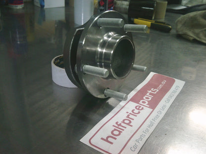 BWS Front Hub And Bearing Assembly With Out ABS Suits Holden VT Sedan Commodore New Part
