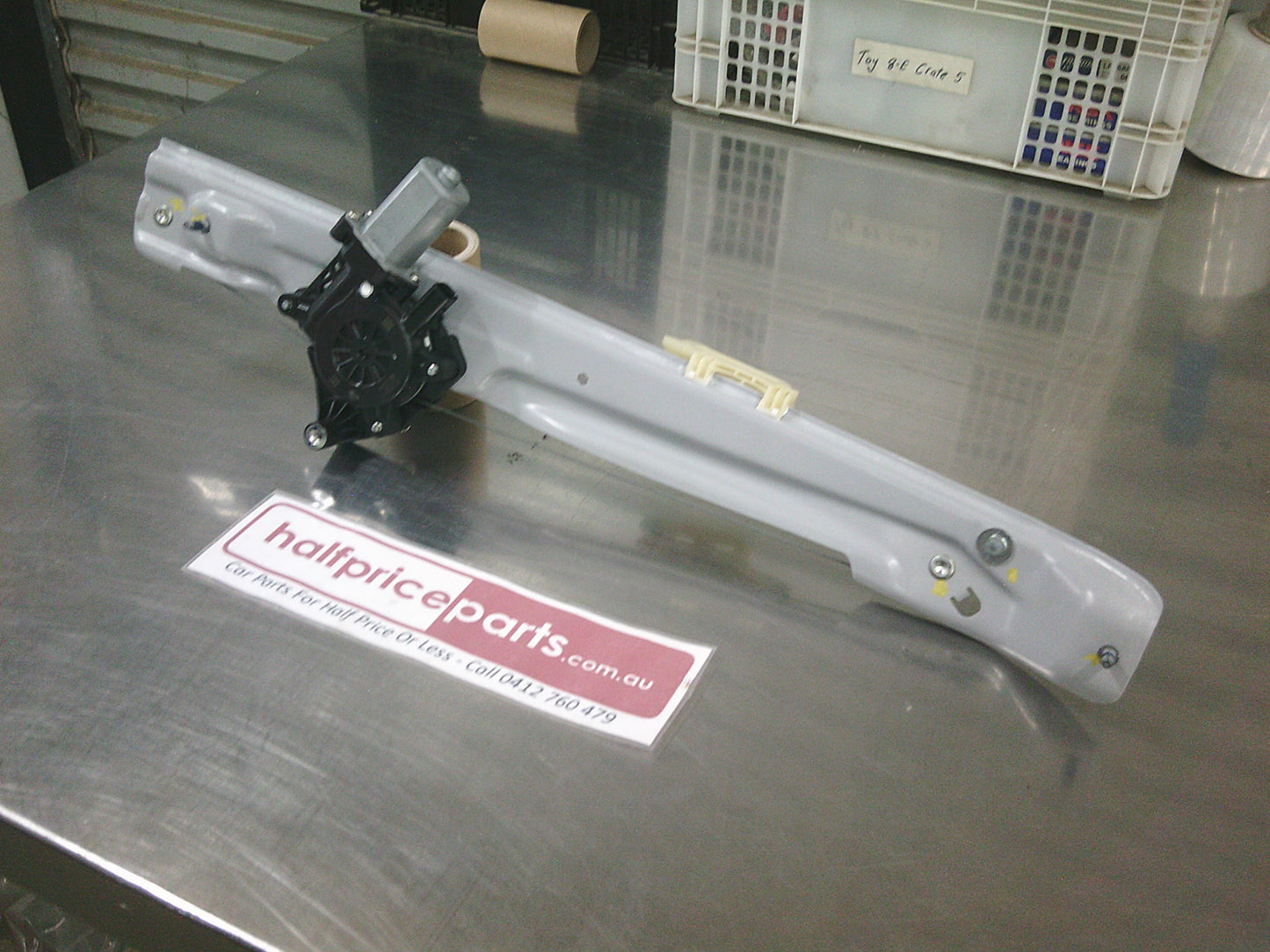 Holden Equinox Genuine Right Rear (Drivers) Window Regulator New