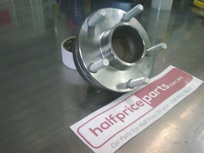 BWS Front Hub And Bearing Assembly Suit Holden VR/VS Commodore Non IRS With ABS New Part