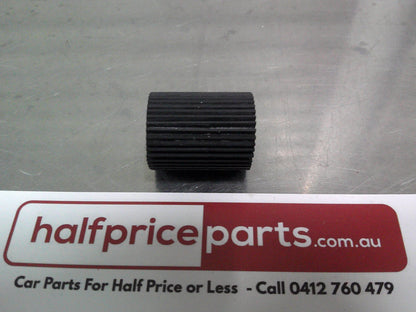 Holden HSV/VT/VX/VU/Monaro Commodore Genuine Glove Box Stopper New Part