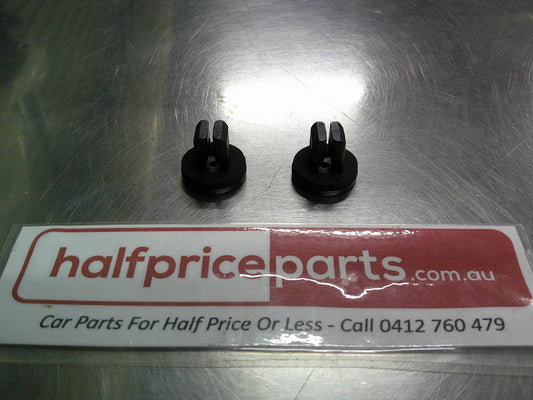 Holden VT/VX Commodore Genuine Tail Light Nut 2 Pack New Part