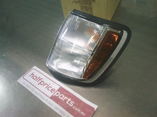 Holden Jackaroo Genuine Front Left Hand Indicator Lamp Assembly New Part