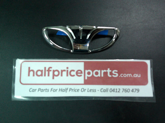 Deawoo Nubira Sedan Genuine Rear Boot Emblem New Part