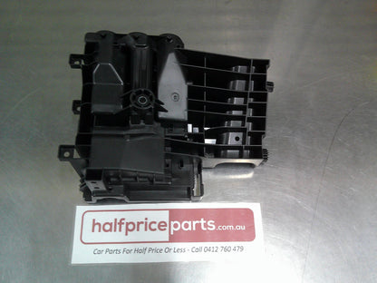 Holden JH Cruze Series II Genuine Engine Wiring Harness Fuse Block Bracket New Part