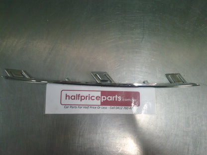 Holden VF Evoke Genuine Left Hand Fog Light Bezel Chrome Trim New Part
