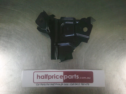 Holden Cruze J400 Genuine Right Hand Upper Front Guard Bracket - New Part
