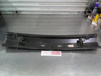 Holden VN/VP Commodore Sedan Genuine Rear Bumper Reinforcement Support New Part