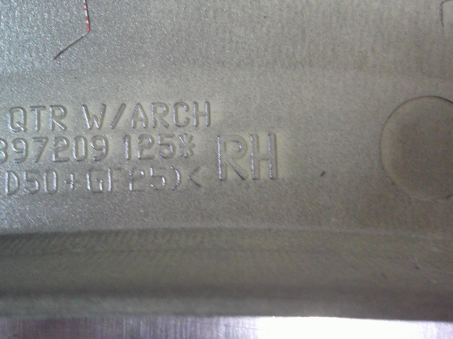 Holden Frontera Genuine Right Hand Rear Wheel Arch Moulding New Part